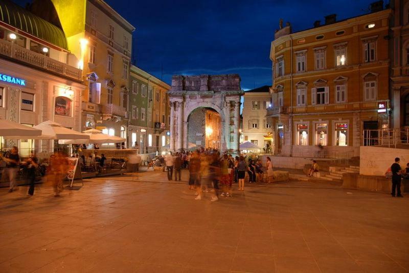 Arena Festival Apartment Pula Luaran gambar