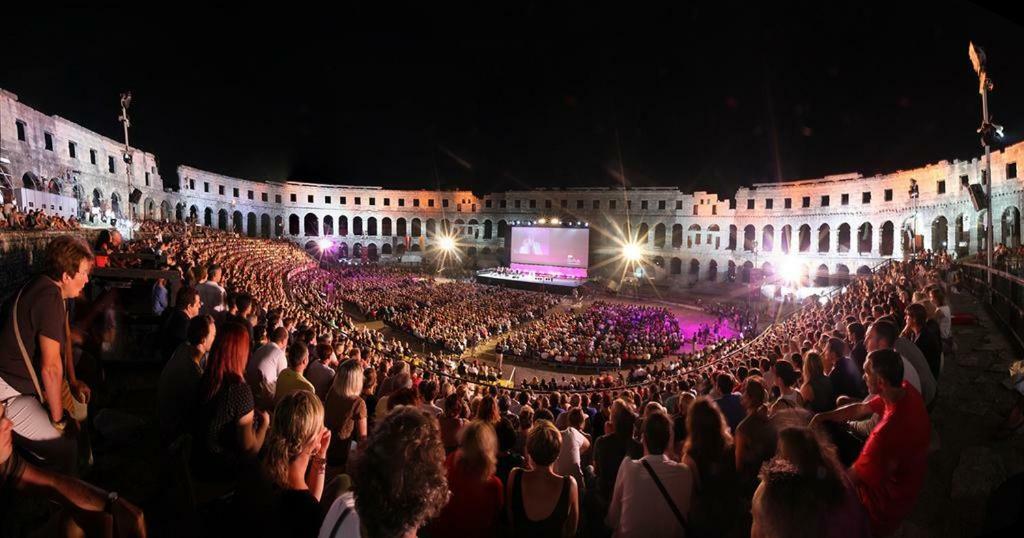 Arena Festival Apartment Pula Luaran gambar